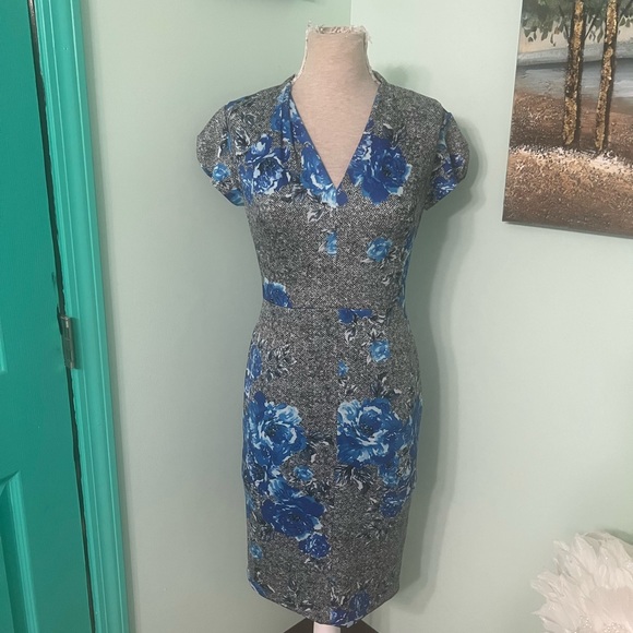 Floral Wiggle Pin-Up Stretch Retro Dress - Picture 5 of 11